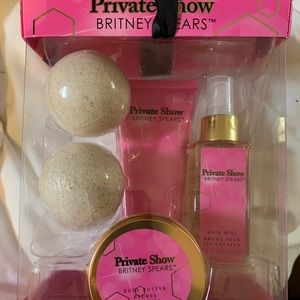 Britney Spears Private Show Set